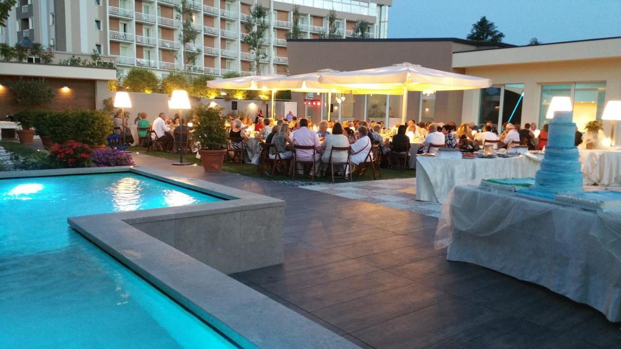 Hotel Eliseo Terme Монтегрото Терме Екстериор снимка
